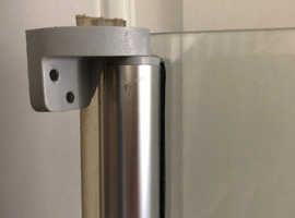 Glass shower screen free