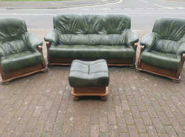 Beautiful 3 seater sofa - 2 Armchairs & footstool, local delivery possible