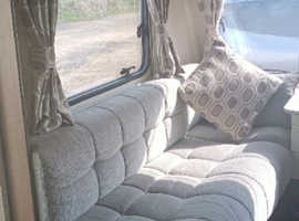 Lunar Venus 2015 caravan 550/4