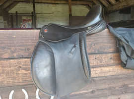 Leather flair saddle