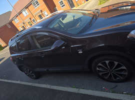 Nissan Qashqai, +2  (2011) Black Hatchback, Manual Diesel, 119,793 miles