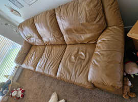 Italian Leather Large 3 Seater Sofa from smoke free home - Perfect condition