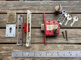 Dead Lock , Thief Resistant , for Main Door or other Wooden Doors