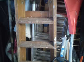 Wooden steps choice of 3 sets ,downton sp5 area,