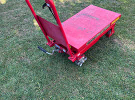 Clarke 300Kg SWL Lift Table