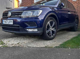 Volkswagen Tiguan, 2017 (17) Blue Estate, Manual Diesel, 135,000 miles