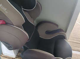 Brown 4+ car seat