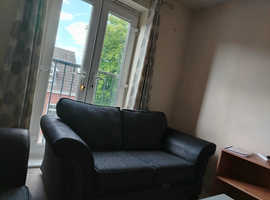 2x 2setter sofas