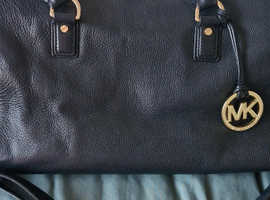 Gorgeous Michael Kors bag