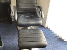 Swivel chair + matching footstool