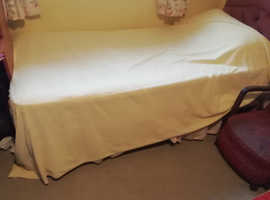 Single divan bed with orthopaedic mattress