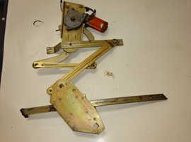 Left window lift mechanism for Maserati Indy