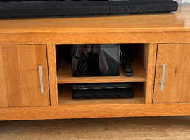 Solid oak sideboard and to unit