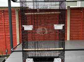 Bird cage suitable for budgies / canaries etc