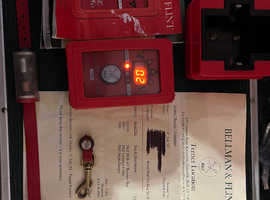 Bellman and flint terrier locator