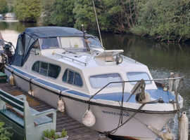 Elysian 27 cabin cruiser river boat