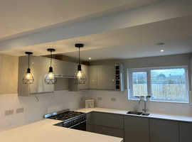 Experienced Highly Skilled Carpenter & Team