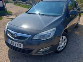 Vauxhall Astra, 2011 (11) Grey Estate, Automatic Petrol, 87,254 miles