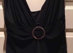 (040) DP black sleeveless top, size 12
