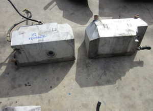 Fuel tank left and right Ferrari Testarossa
