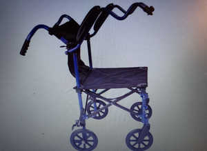 BRAND NEW ,ELITECARE  FOLDIG LIGHTWEIGHT WHEELCHAIR