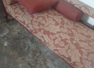 chaise-lounge FOR SALE IN PERFECT CONDITION ONLY £99.00