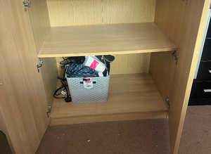 Unit and bedside table