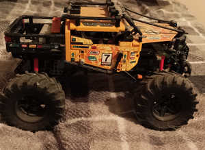 STILL AVAILABLE LEGO Technic Retired Set 42099 Huge Yellow Off Road Truck APP controlled 4 x 4 giant truck