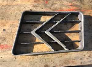 Emblem on front hood Citroen SM