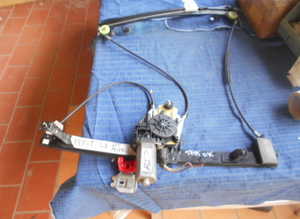 Rear left lift window mechanism with motor for Maserati Quattroporte M139