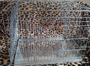 Dog crate steel with metal tray two doors 31/21/21 new £40