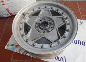 Front wheel rim for Ferrari 288 Gto