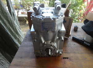 Maserati Merak Air conditioning compressor
