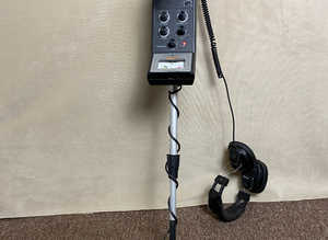 Metal Detector + Headphones - Ready to Use