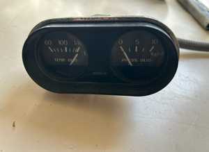 Oil pressure and temp gauge for Ferrari 330