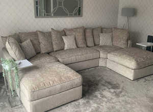 **Modern Brand New Corner Sofa Set - 3 & 2 Seater with Coordinated Footstool