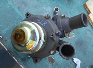Water pump Ferrari 348
