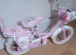 Brand new little girls 18inch unicorn bikes in pink or purple
