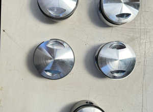 Pistons for engine Ferrari 275