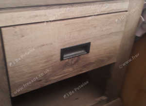 Beautiful tv unit and draw set