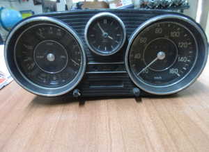 Instrument panel for Mercedes 220/8