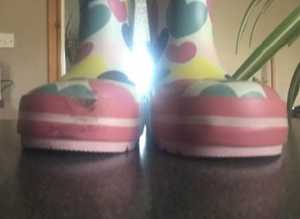 (753) M&S girls pink wellies, size 5, new!