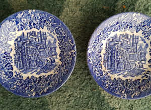 2 x Bowls - Vintage Staffordshire English Ironstone Tableware - Cash on collection only from ME5