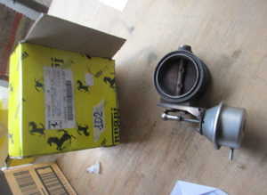 By-pass valve for Ferrari 355 and F50