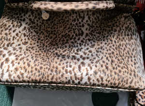 Set off handbags new condition