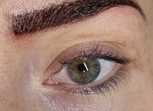Semi permanent eyebrows
