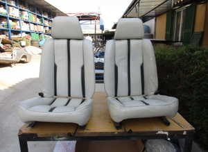 Front seats for Ferrari 308