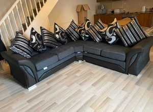 **Elegant Brand New Corner Lounge - 2 & 3 Seater Sofa with Footstool**