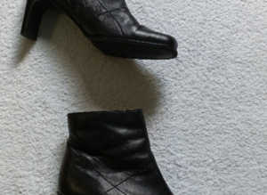 ladies size 5 standard fitting shoes and size 6 standard fitting boots all quality leather and trainers from £2