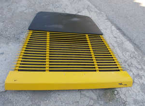 Engine bonnet with grill for Ferrari 348